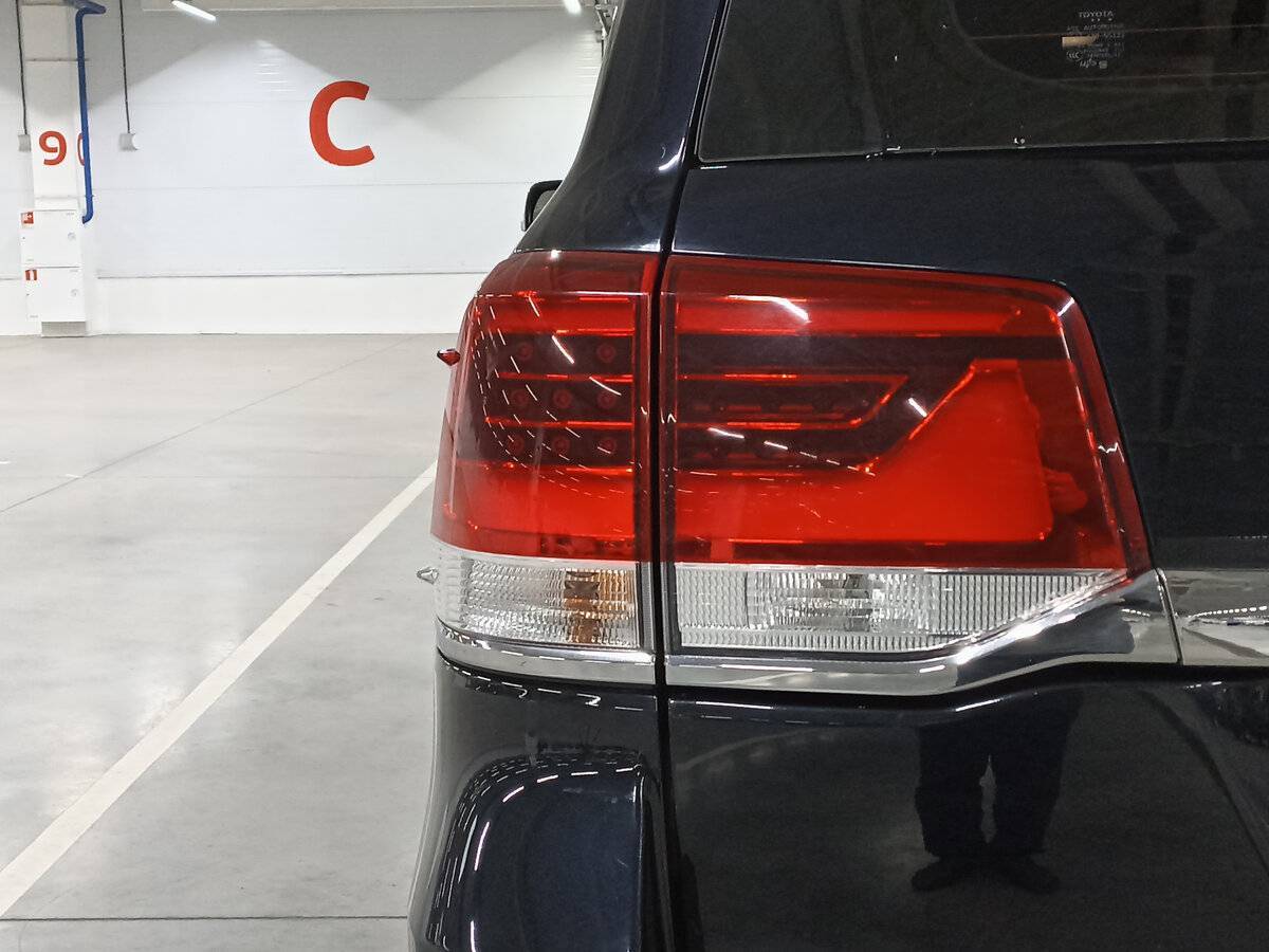 Toyota Land Cruiser 2015 года с пробегом. Фото: #8