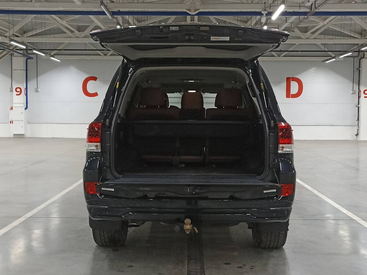 Toyota Land Cruiser 2015 года с пробегом. Фото: #9