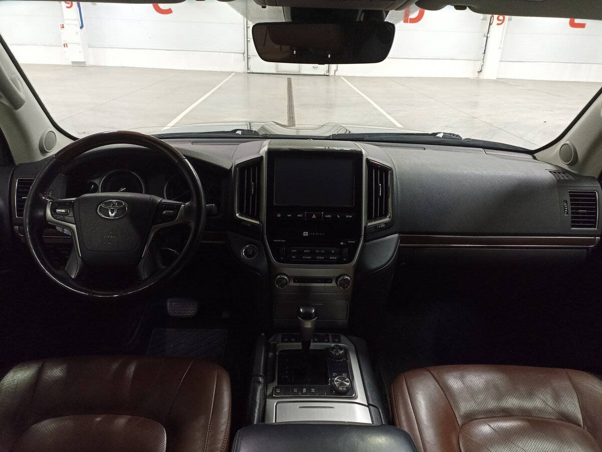 Toyota Land Cruiser 2015 года с пробегом. Фото: #13