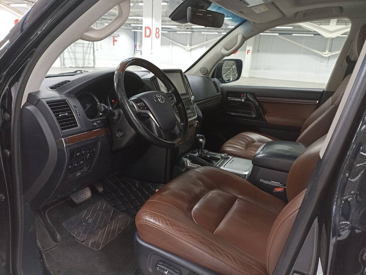 Toyota Land Cruiser 2015 года с пробегом. Фото: #15