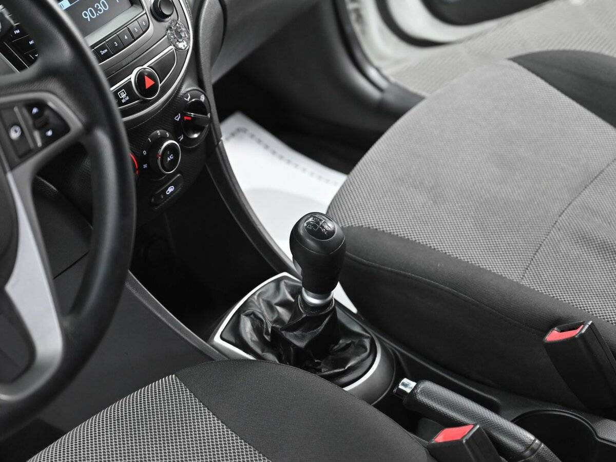 Hyundai Solaris 2011 года с пробегом. Фото: #10