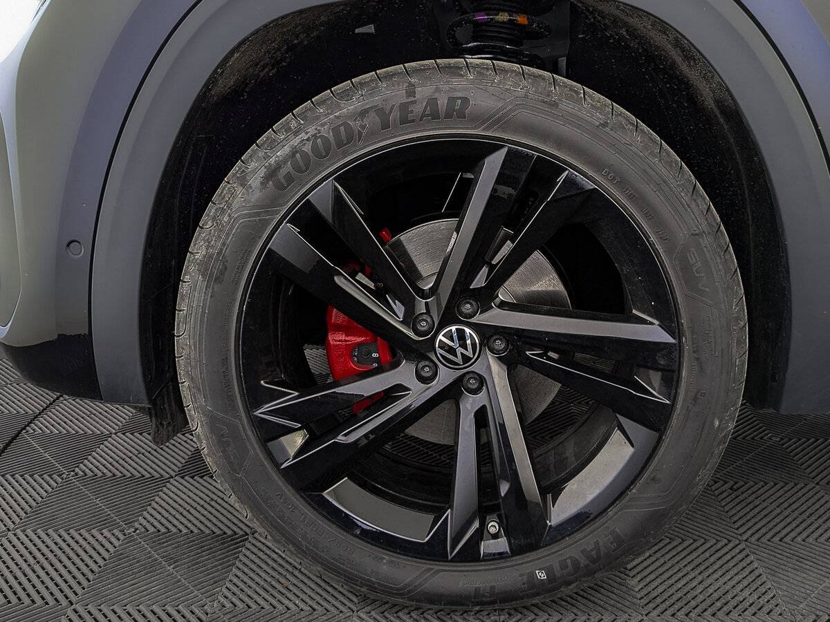 Volkswagen Teramont 2024 года с пробегом. Фото: #6