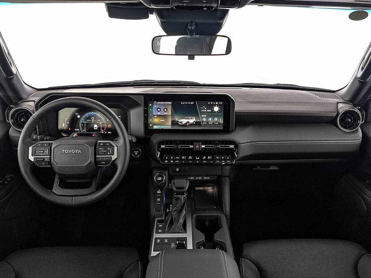 Toyota Land Cruiser Prado 2024 года с пробегом. Фото: #6