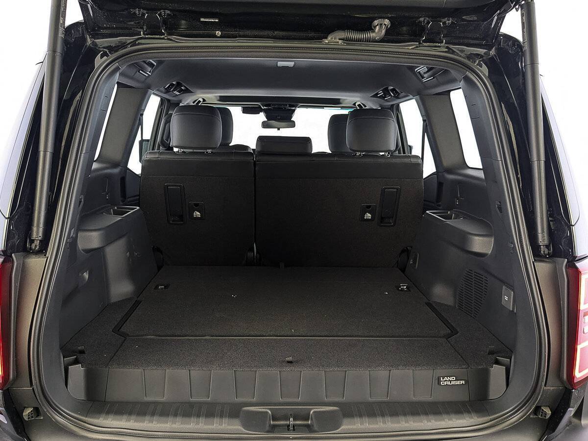 Toyota Land Cruiser Prado 2024 года с пробегом. Фото: #7