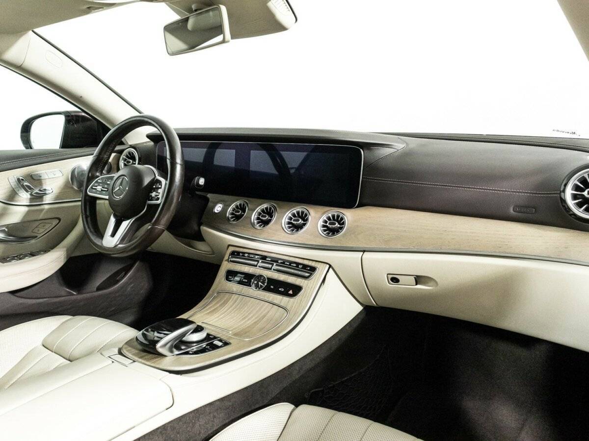 Mercedes-Benz E-Класс 2018 года с пробегом. Фото: #8