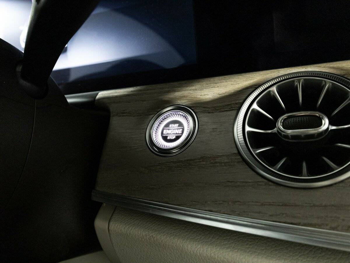 Mercedes-Benz E-Класс 2018 года с пробегом. Фото: #22