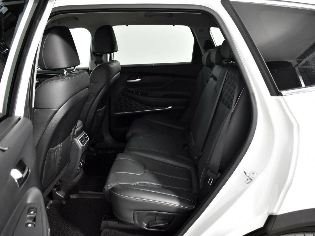 Hyundai Santa Fe 2021 года с пробегом. Фото: #11