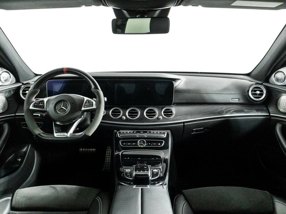 Mercedes-Benz E-Класс 2017 года с пробегом. Фото: #11