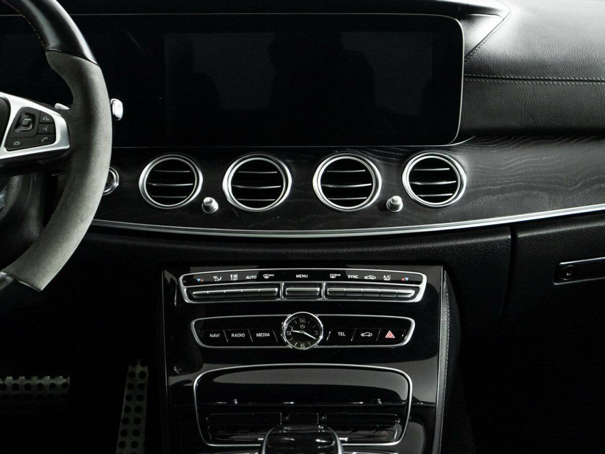 Mercedes-Benz E-Класс 2017 года с пробегом. Фото: #12