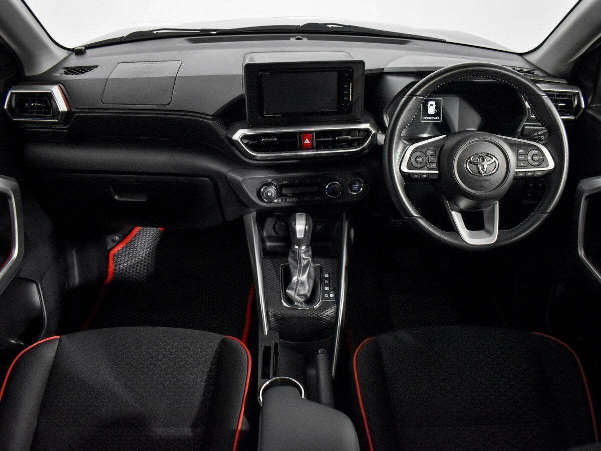 Toyota Raize 2021 года с пробегом. Фото: #13