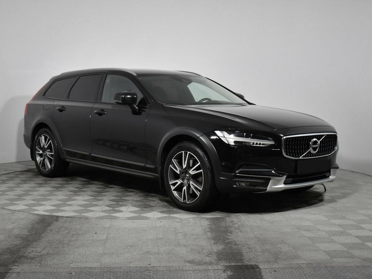 Volvo V90 Cross Country 2017 года с пробегом. Фото: #2