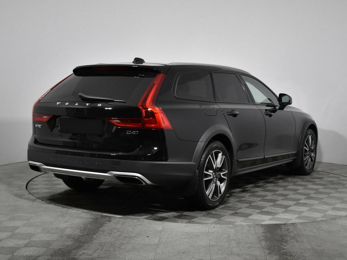 Volvo V90 Cross Country 2017 года с пробегом. Фото: #4
