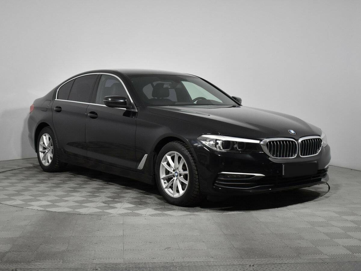 BMW 5 серии 2020 года с пробегом. Фото: #2