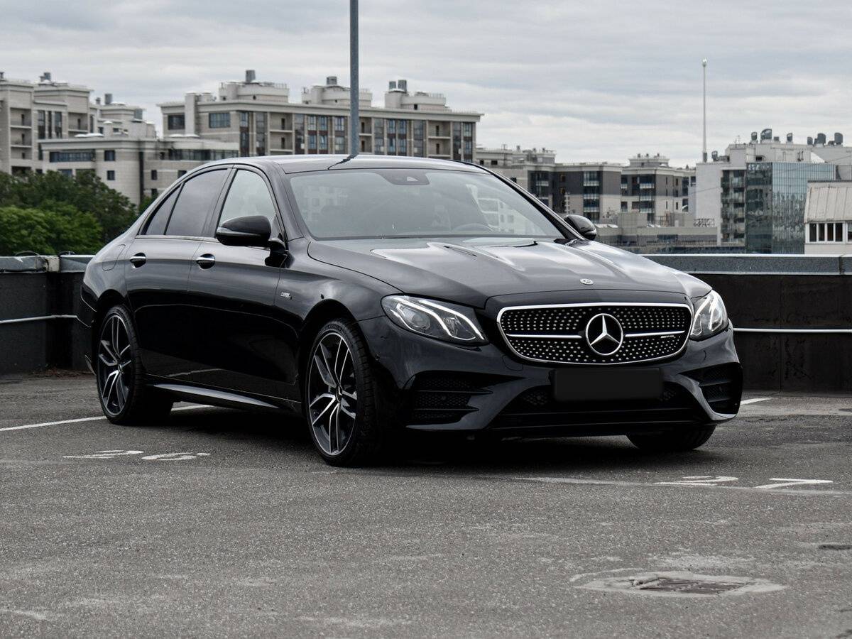 Mercedes-Benz E-Класс AMG 2019 года с пробегом. Фото: #2