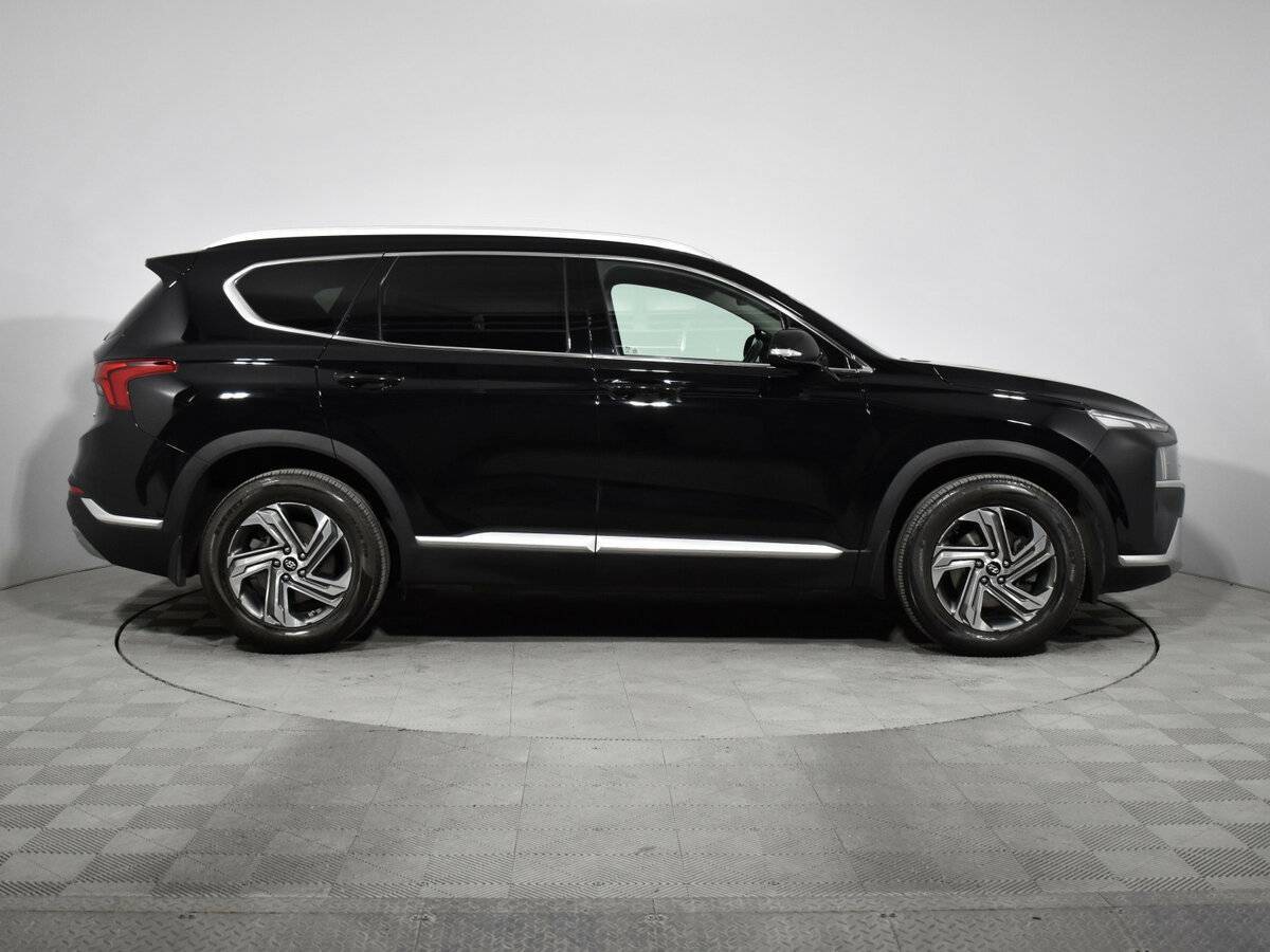 Hyundai Santa Fe 2021 года с пробегом. Фото: #3