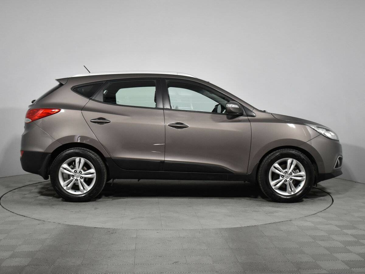 Hyundai ix35 2011 года с пробегом. Фото: #3