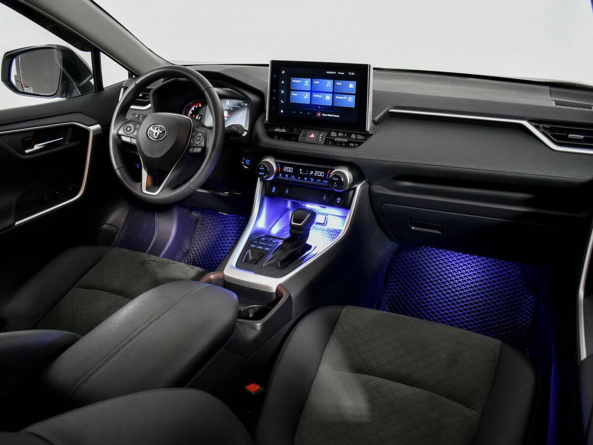 Toyota RAV4 2022 года с пробегом. Фото: #8