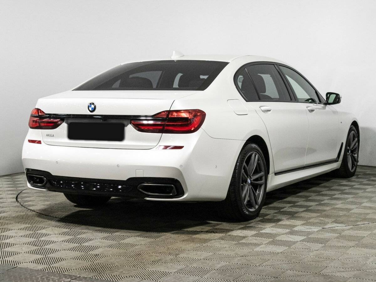 BMW 7 серии 2016 года с пробегом. Фото: #4