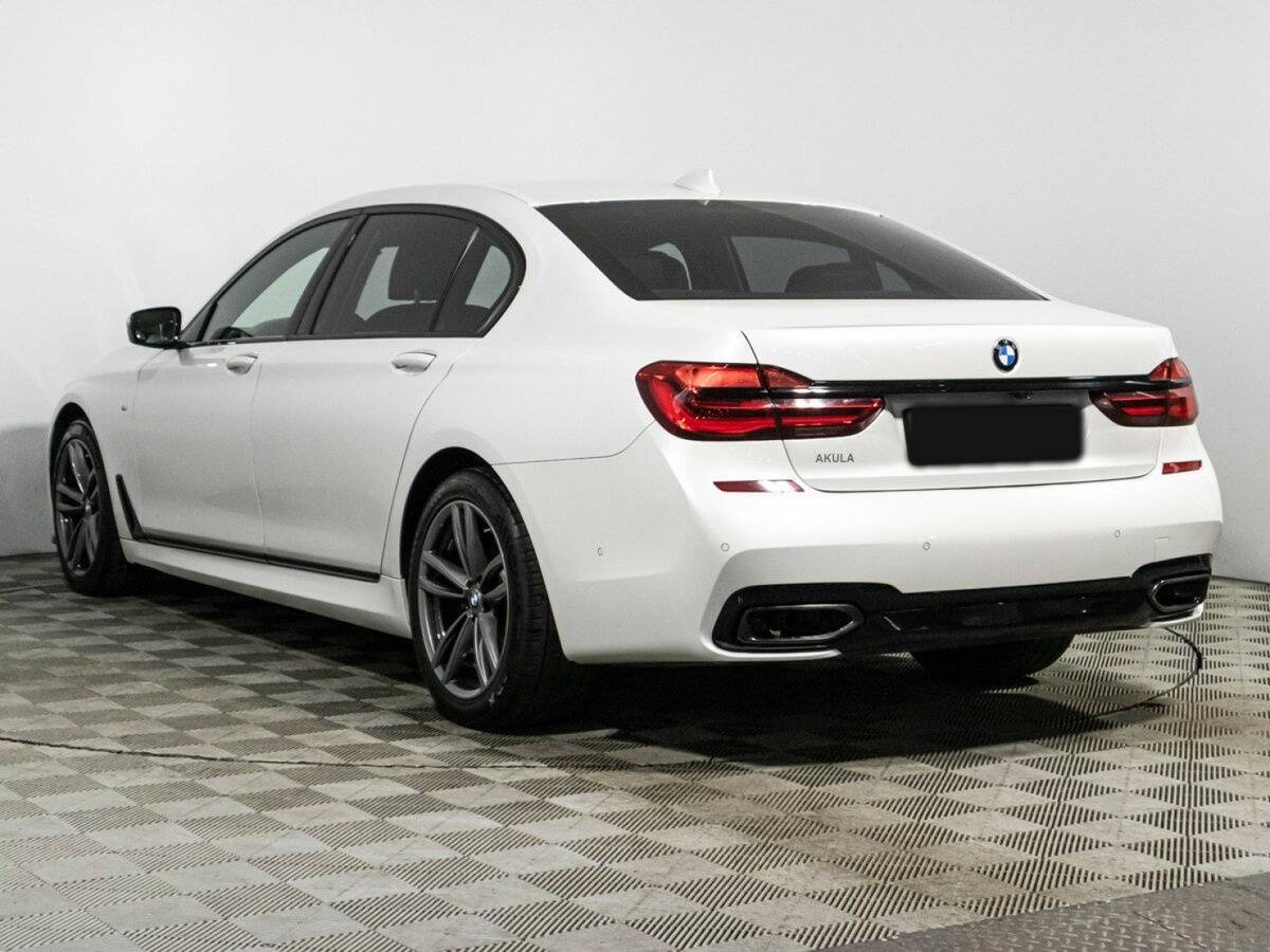 BMW 7 серии 2016 года с пробегом. Фото: #6
