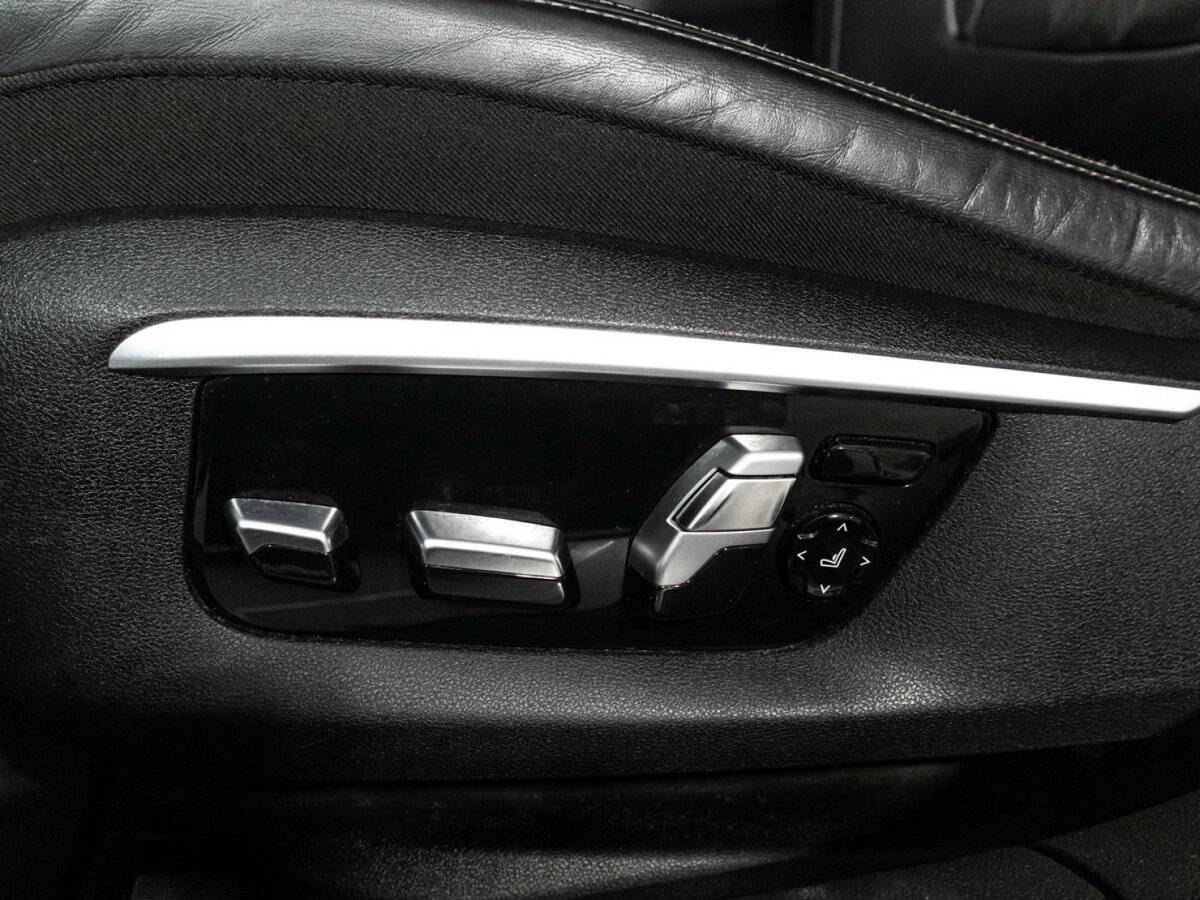 BMW 7 серии 2016 года с пробегом. Фото: #16