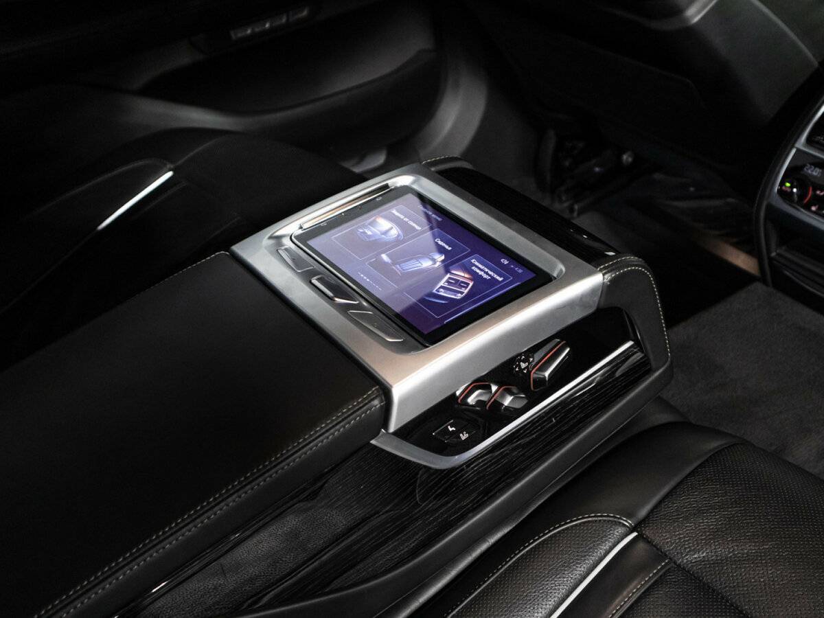 BMW 7 серии 2016 года с пробегом. Фото: #30