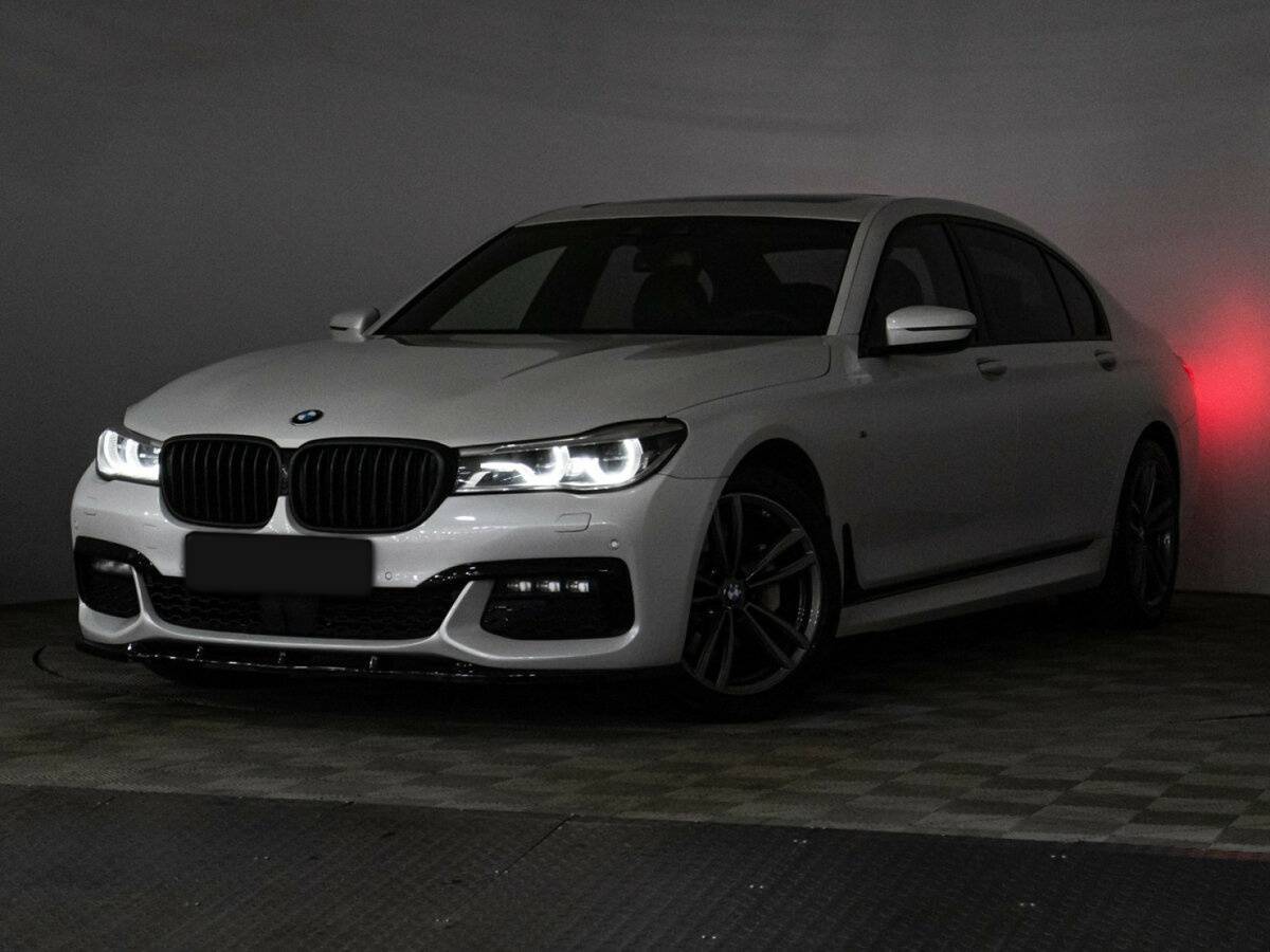 BMW 7 серии 2016 года с пробегом. Фото: #33