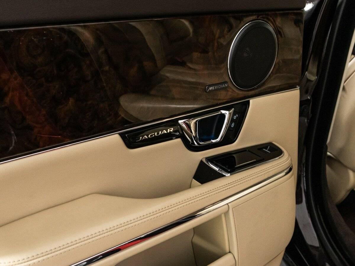 Jaguar XJ 2014 года с пробегом. Фото: #28