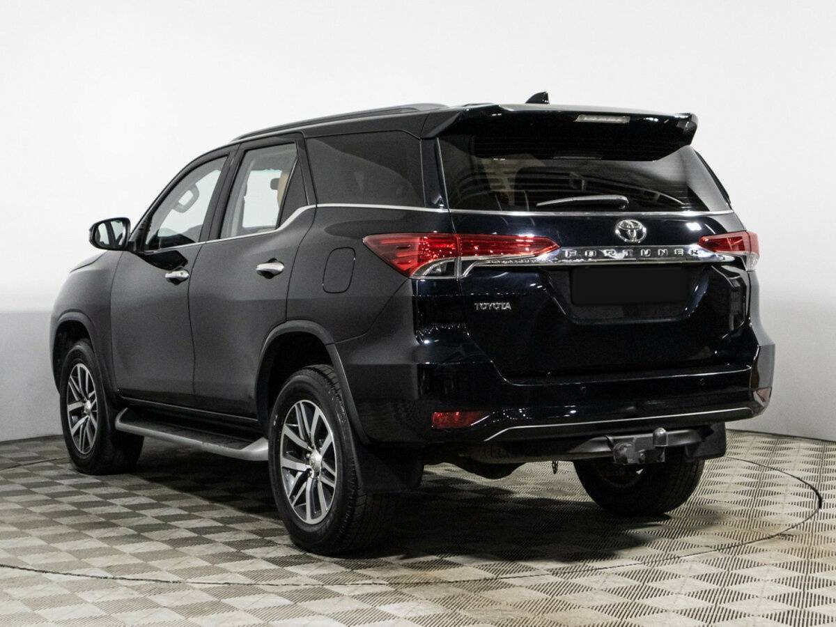 Toyota Fortuner 2019 года с пробегом. Фото: #6