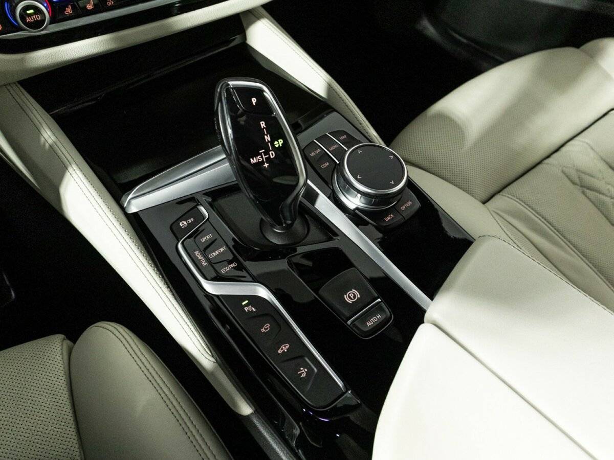 BMW 6 серии 2018 года с пробегом. Фото: #21