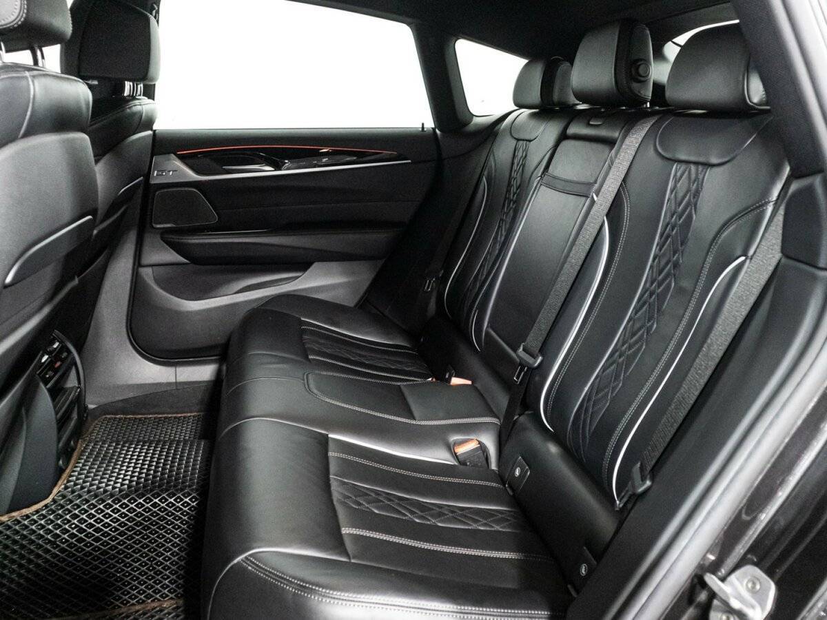 BMW 6 серии 2018 года с пробегом. Фото: #9