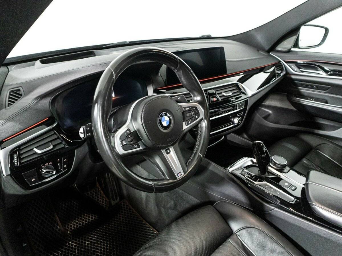 BMW 6 серии 2018 года с пробегом. Фото: #10