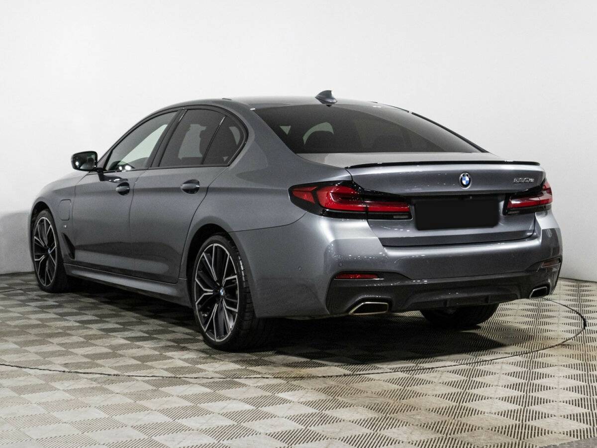 BMW 5 серии 2020 года с пробегом. Фото: #6