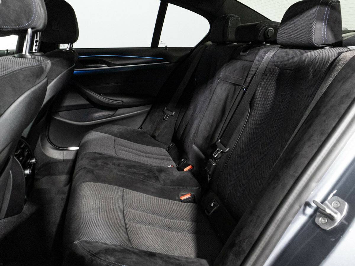 BMW 5 серии 2020 года с пробегом. Фото: #9