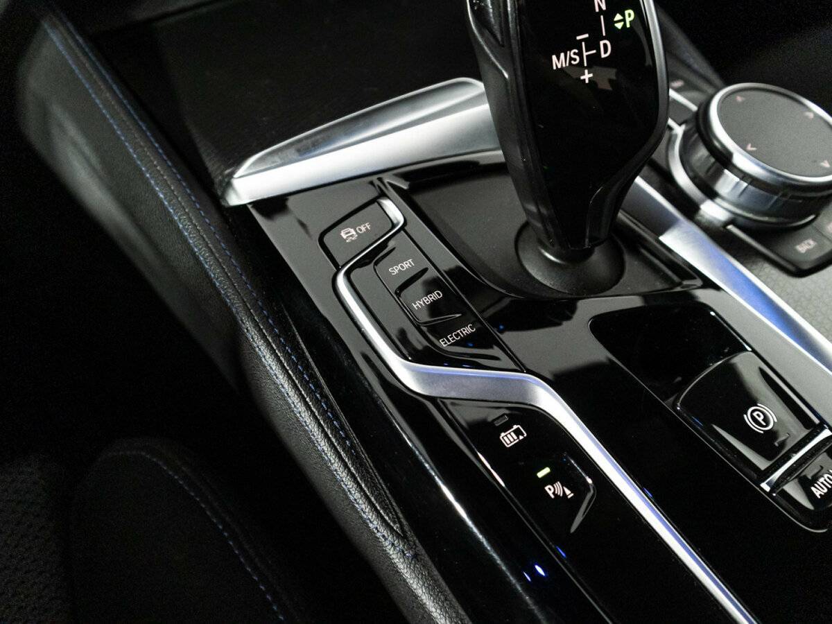 BMW 5 серии 2020 года с пробегом. Фото: #21