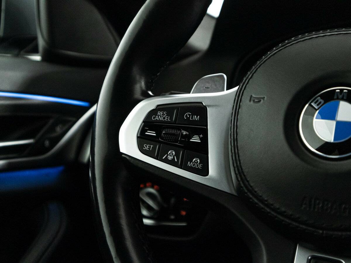 BMW 5 серии 2020 года с пробегом. Фото: #24