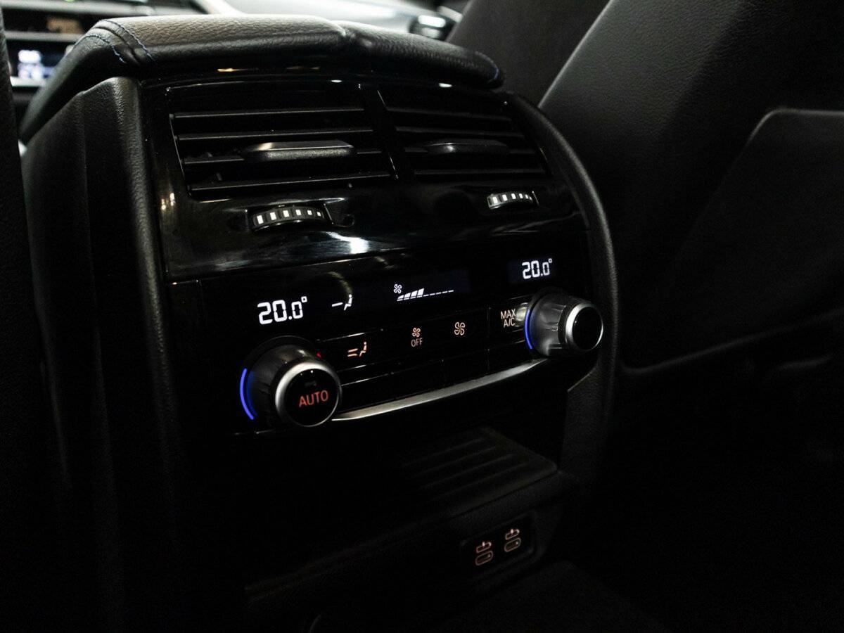 BMW 5 серии 2020 года с пробегом. Фото: #25