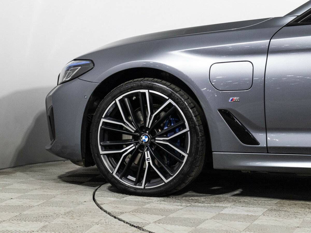 BMW 5 серии 2020 года с пробегом. Фото: #32
