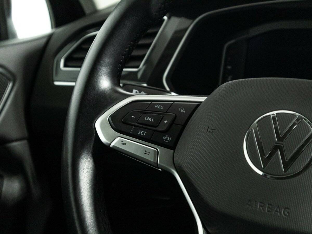 Volkswagen Tiguan 2021 года с пробегом. Фото: #23
