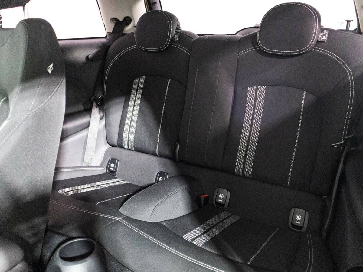 Mini Hatch 2014 года с пробегом. Фото: #9