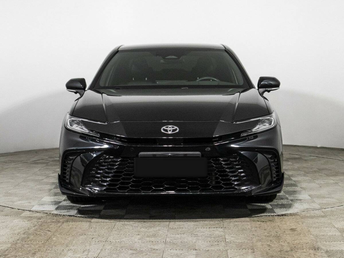 Toyota Camry 2024 года с пробегом. Фото: #1