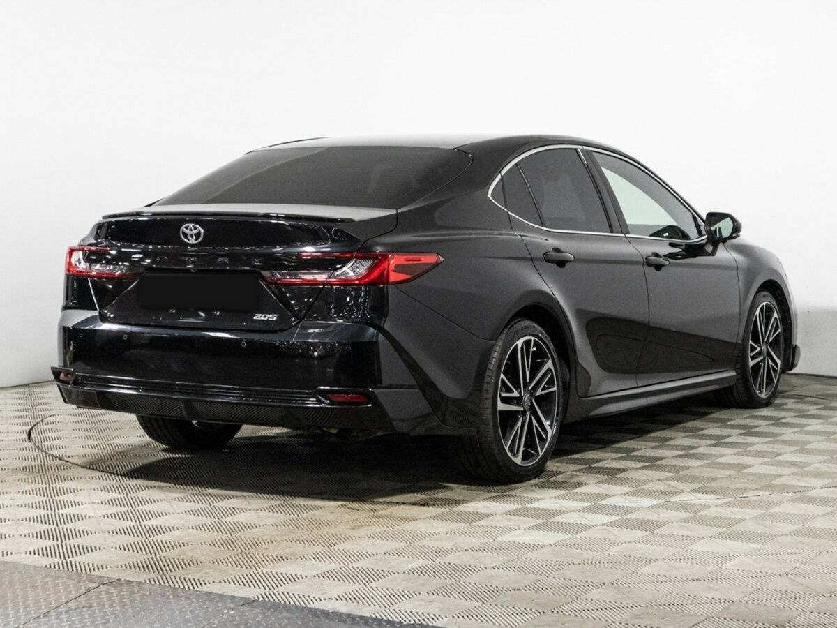 Toyota Camry 2024 года с пробегом. Фото: #4