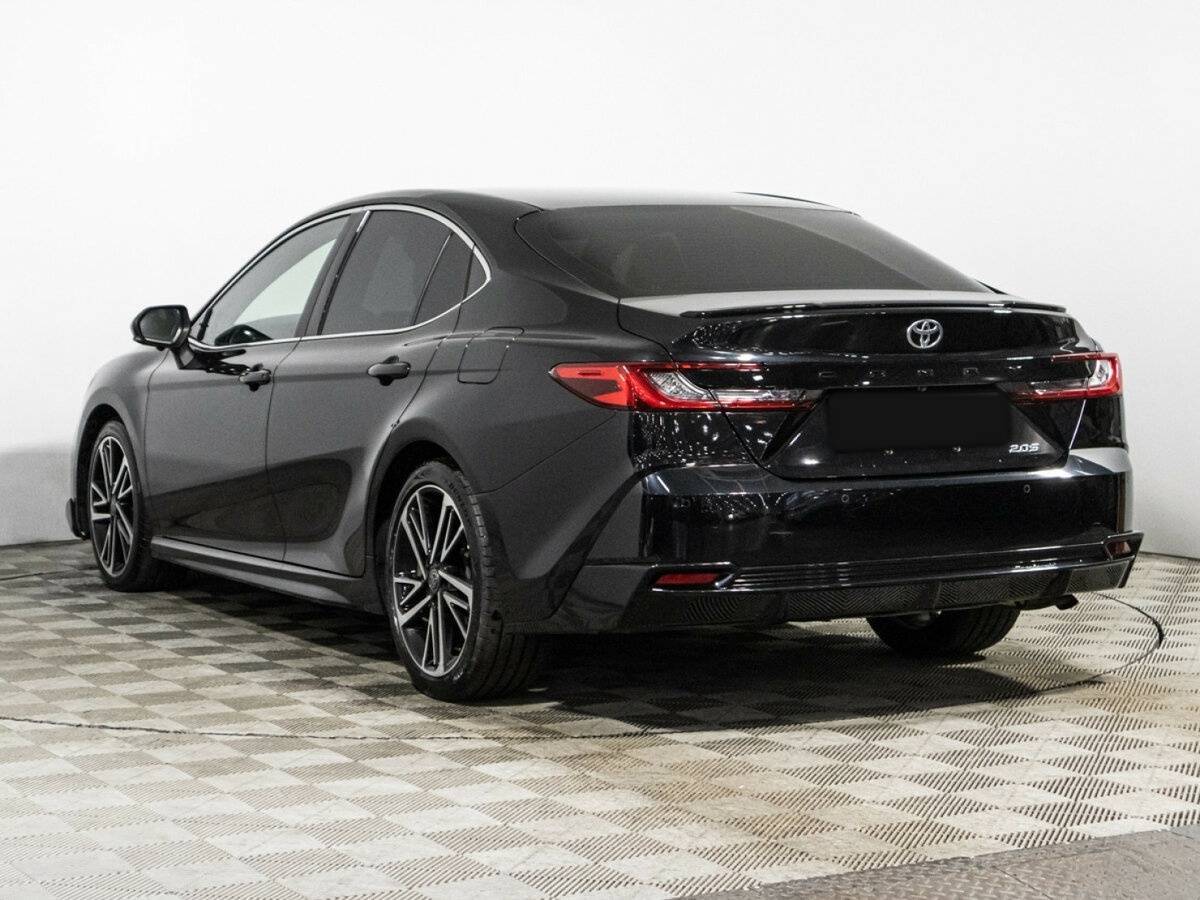 Toyota Camry 2024 года с пробегом. Фото: #6