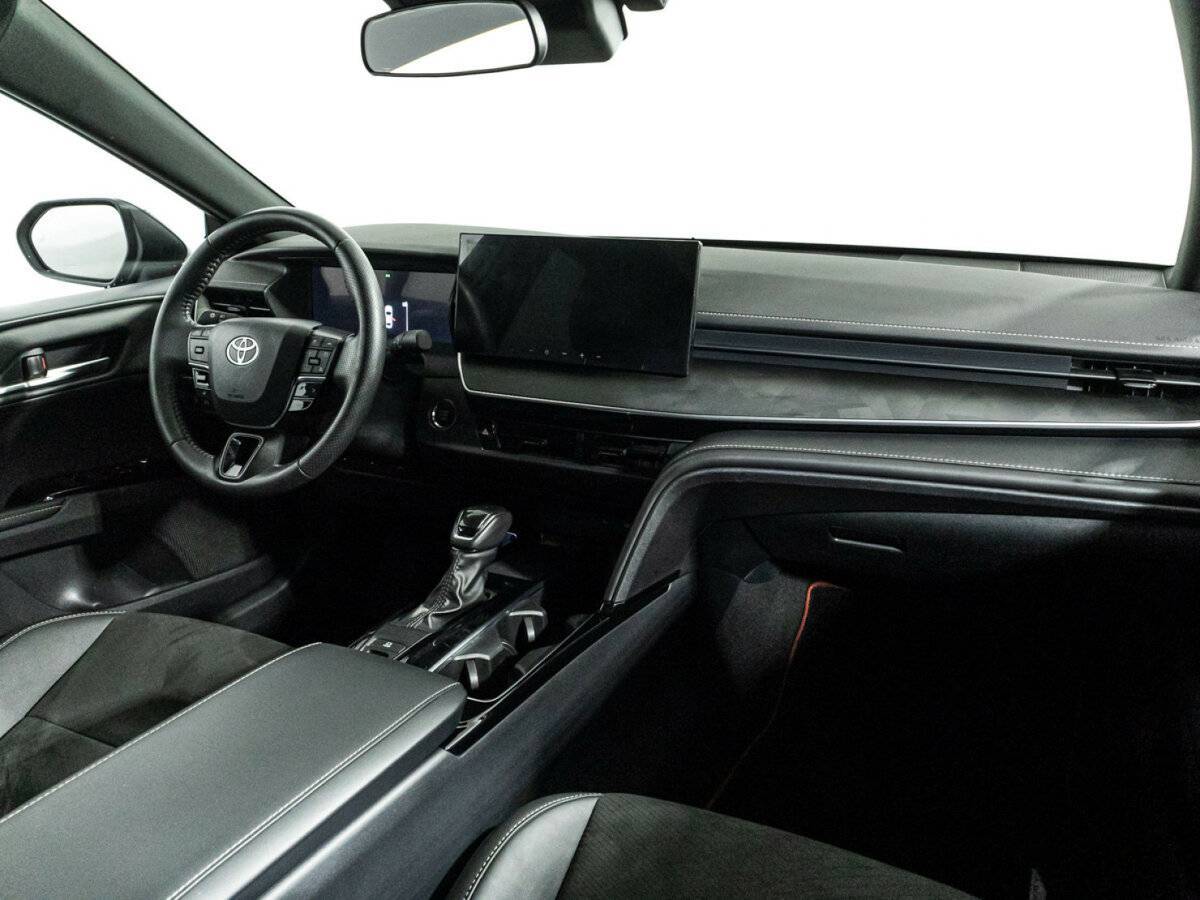 Toyota Camry 2024 года с пробегом. Фото: #8