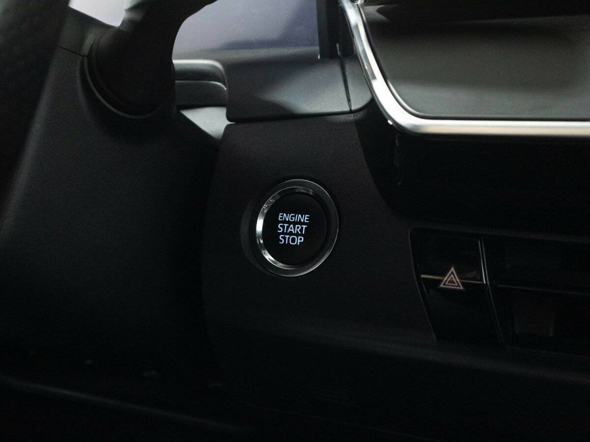 Toyota Camry 2024 года с пробегом. Фото: #20