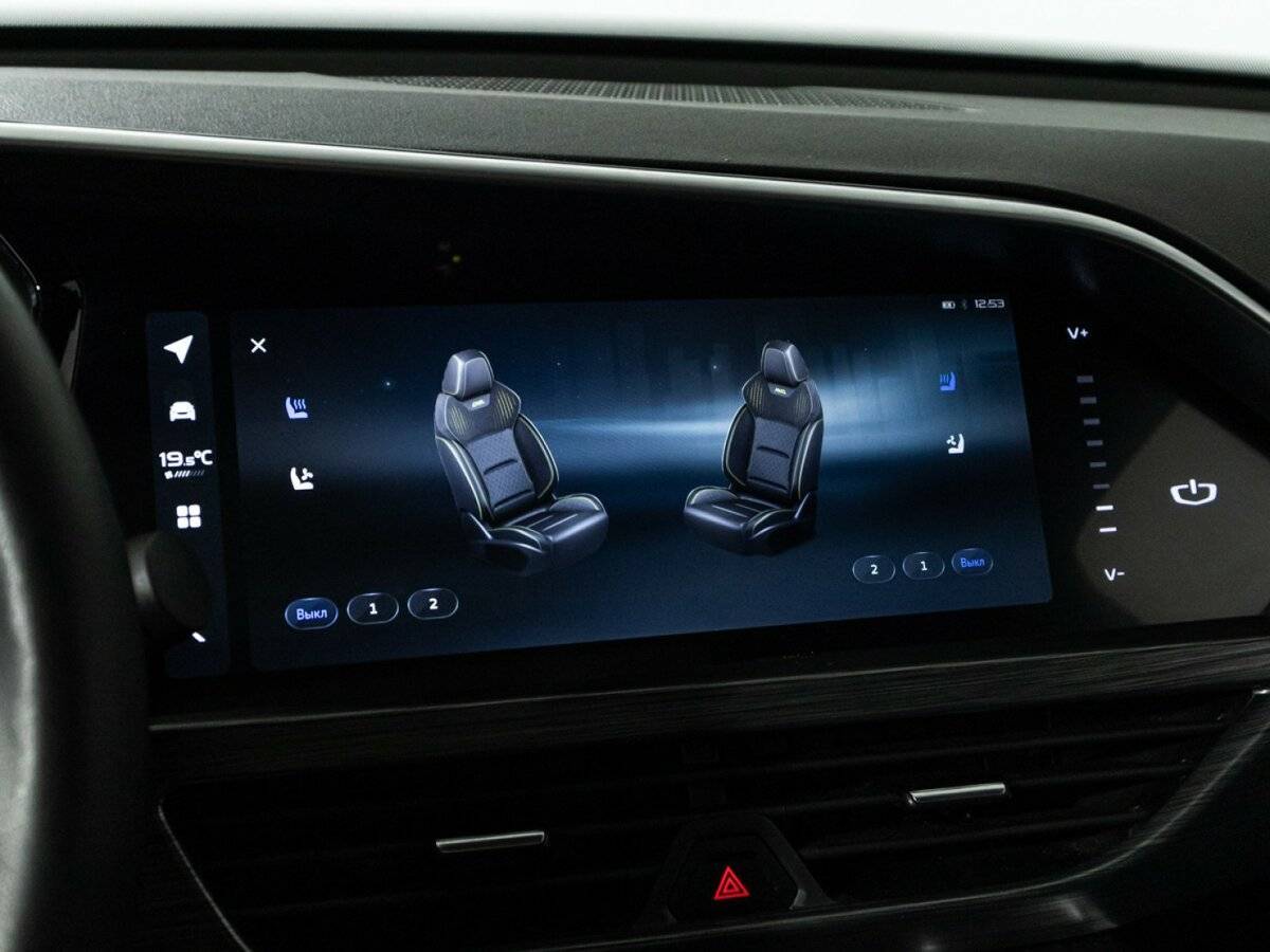 Geely Tugella 2023 года с пробегом. Фото: #22