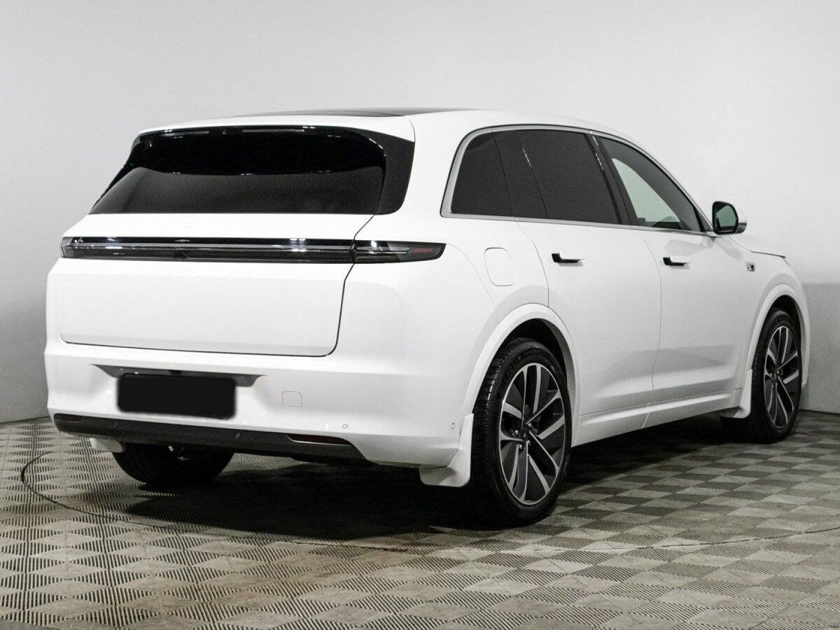 LiXiang L7 2023 года с пробегом. Фото: #4