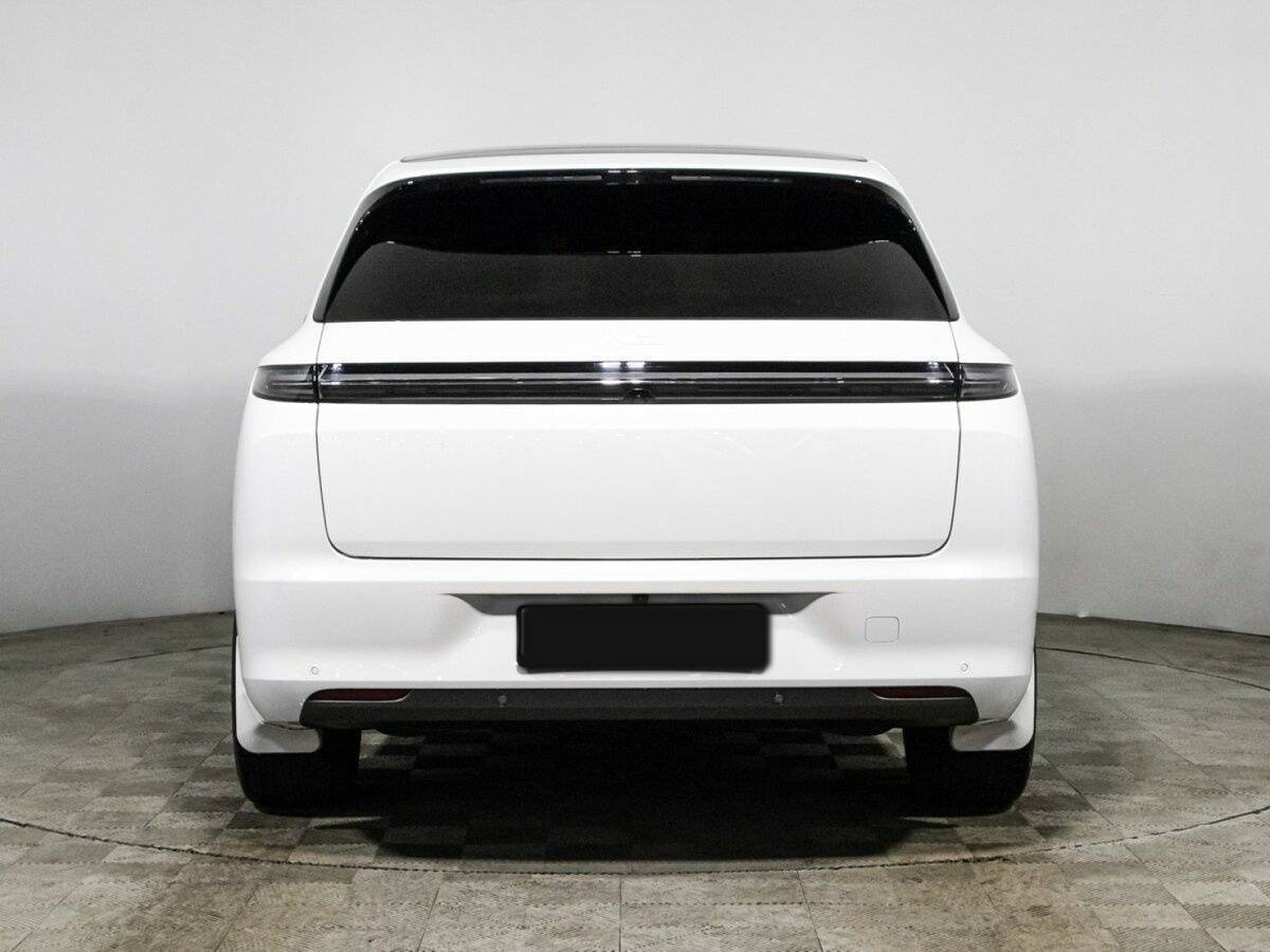 LiXiang L7 2023 года с пробегом. Фото: #5