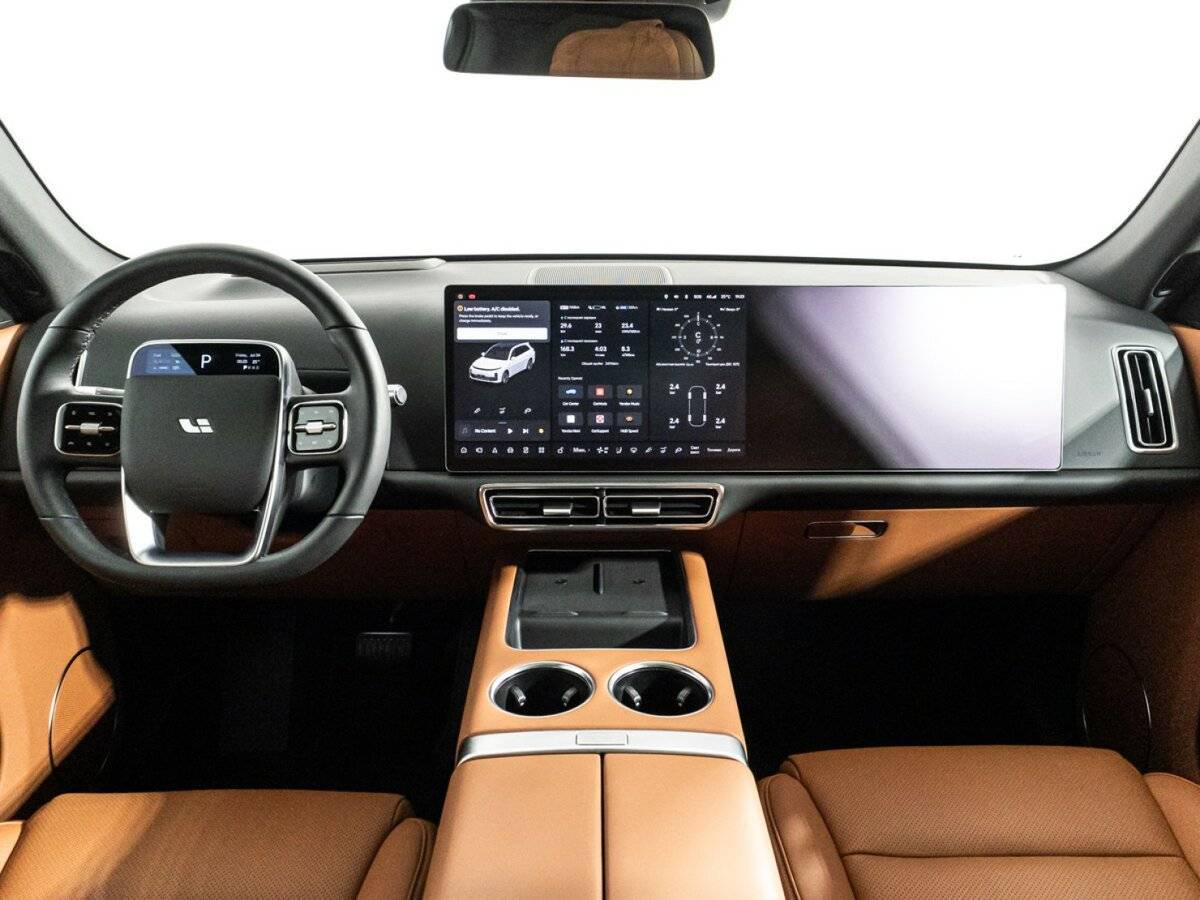 LiXiang L7 2023 года с пробегом. Фото: #12