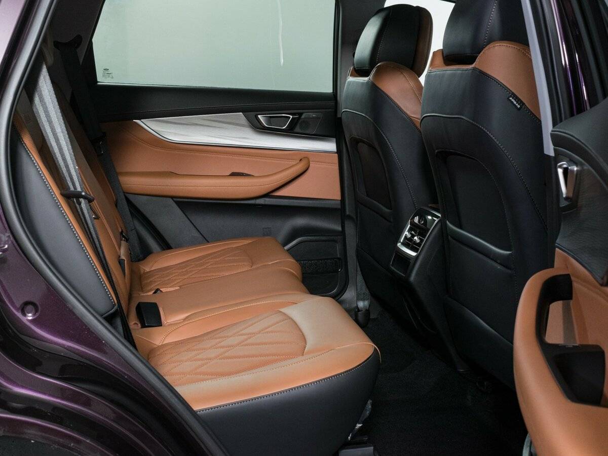 Chery Tiggo 8 Pro Max 2022 года с пробегом. Фото: #12