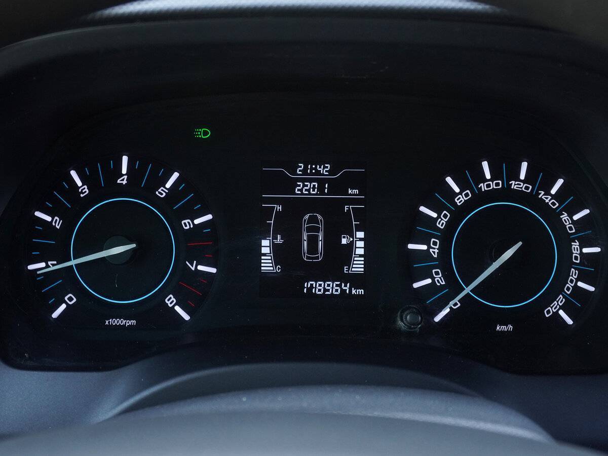 Chery Tiggo 3 2017 года с пробегом. Фото: #12